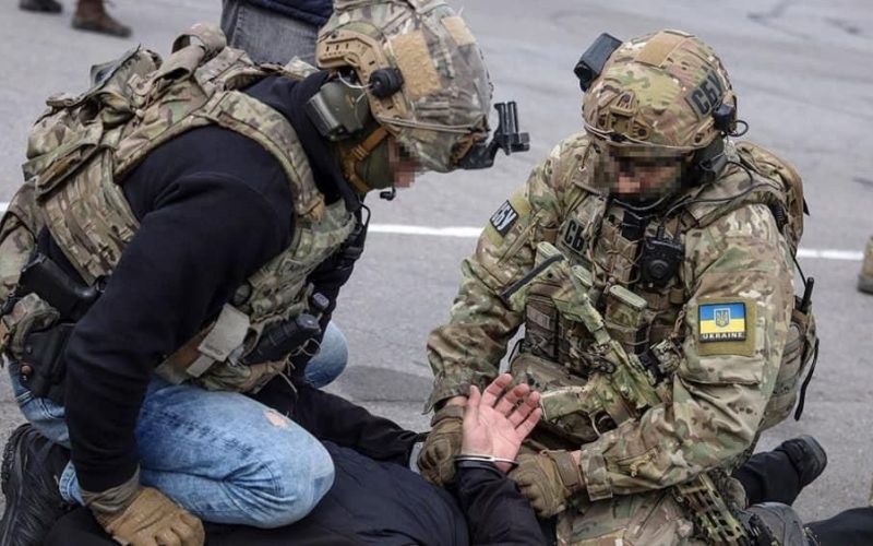 Нова тактика спецслужб Росії: окупанти намагаються вербувати українців, видаючи себе за СБУ
