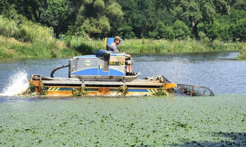 Керівник служби порятунку на воді розповів, коли на річку Уж в Коростені спускатимуть “амфібію”
