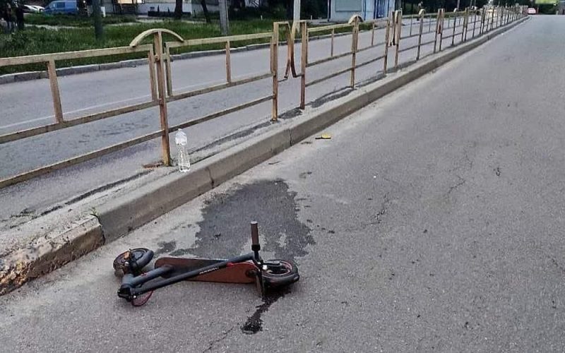 На Житомирщині водій Lexus збив 14-річну дівчинку на самокаті — дитина в реанімації