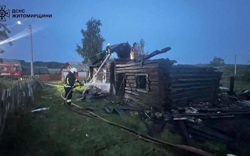 Рятувальники Овруччини розповіли, які пожежі сталися на вихідних