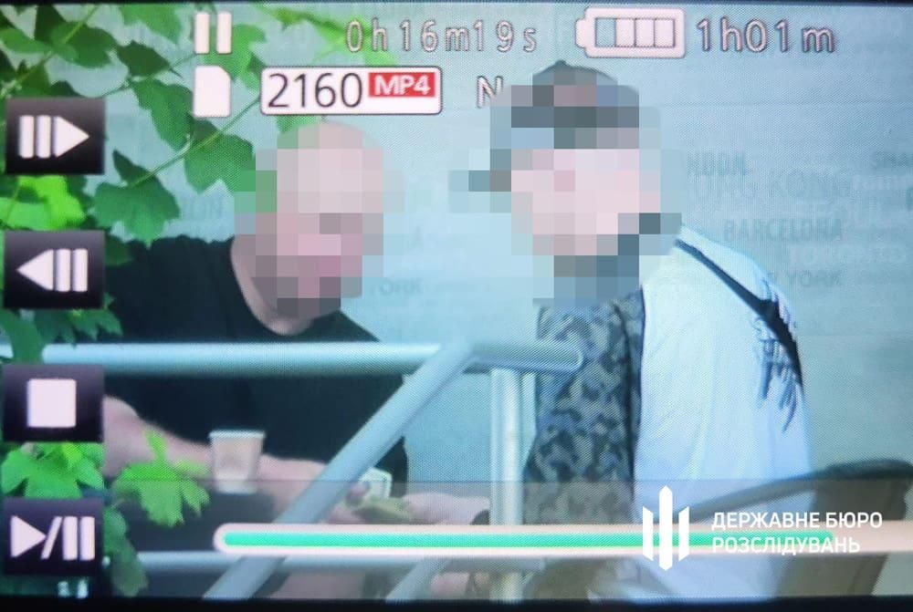 На Житомирщині затримали правоохоронця, який обіцяв військовозобов’язаному за 3 тис. доларів зняти його з обліку та зробити відстрочку