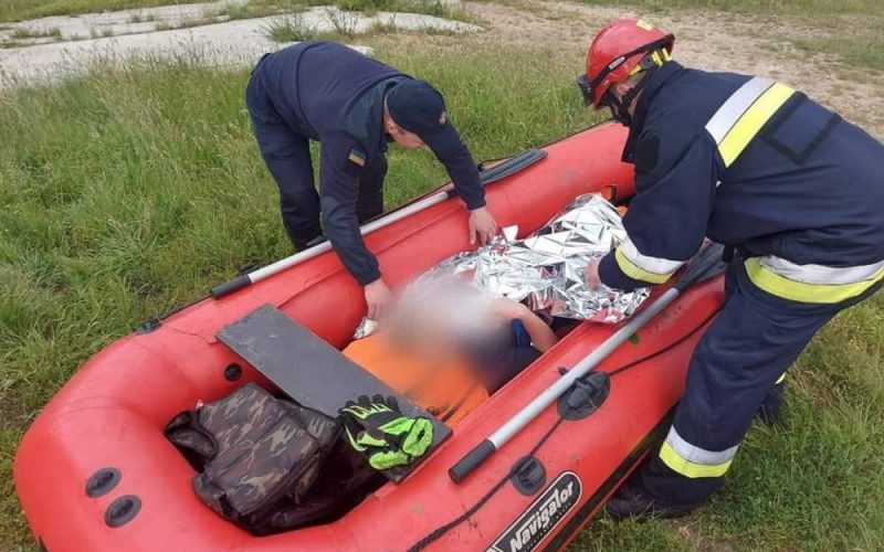 На Житомирщині зі скелі впала жінка: потерпілу госпіталізували до лікарні