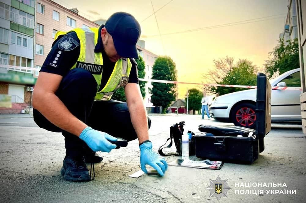 У центрі міста на Житомирщині затримали п’яного чоловіка з гранатою