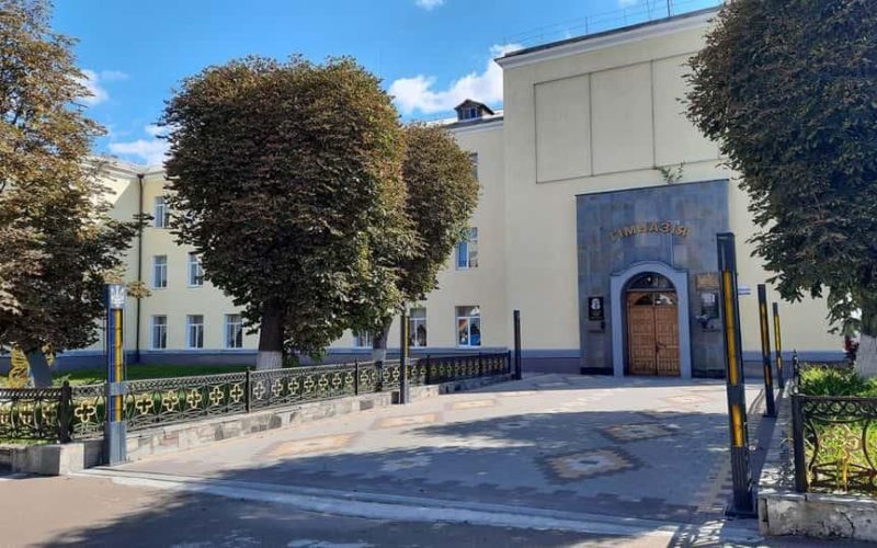 В одному з коростенських ліцеїв збираються відремонтувати укриття