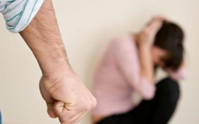 На Житомирщині 11-річна дівчина, яку вдарив п’яний чоловік, викликала поліцію: зухвалого кривдника розшукали