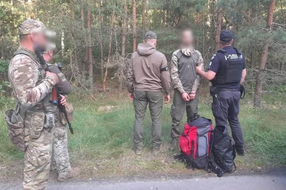 За допомогою безпілотника прикордонники затримали киянина, який намагався перетнути кордон через Житомирську область
