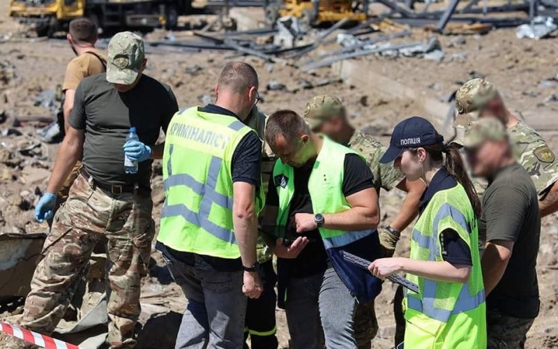 Виготовляли та зберігали вибухові речовини – після вибуху на Житомирщині п’ятьом особам повідомлено про підозру