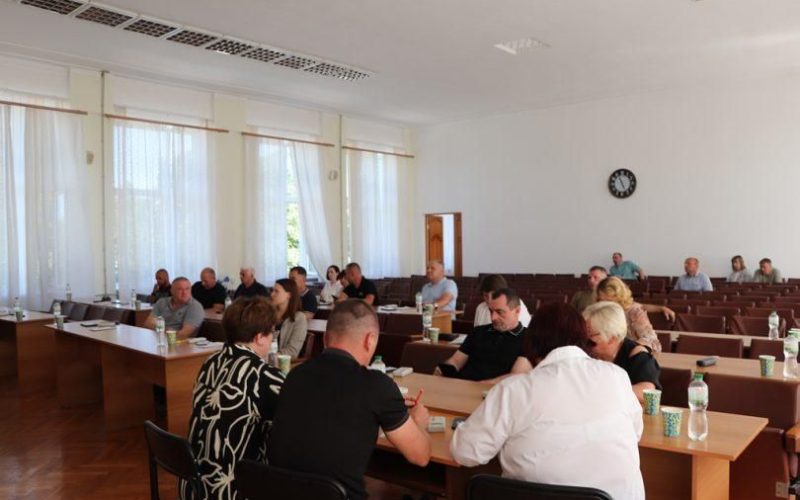 Під час сесії олевські депутати прийняли рішення про ліквідацію однієї початкової школи
