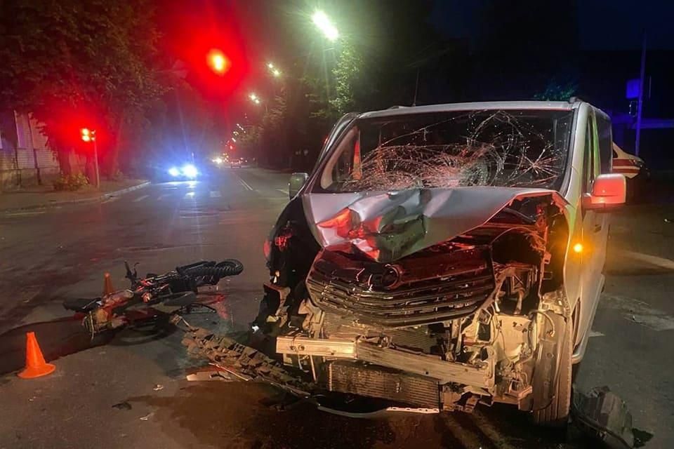 На Житомирщині у ДТП загинув 40-річний мотоцикліст, пасажирка у лікарні