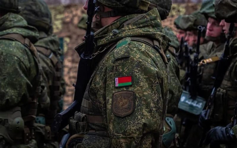 Білорусь може ввести воєнний стан через удари по території росії