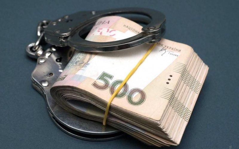 На Житомирщині викрили бухгалтера військової частини, який привласнив понад 800 тис. грн