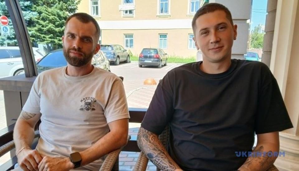 Військовий з Житомирщини разом з товаришем по неволі розповіли про полон, знущання та дружбу