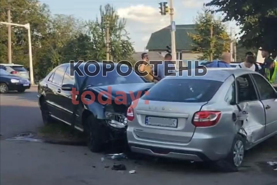 Подробиці ДТП в Коростені на Грушевського: постраждали п’ятеро людей