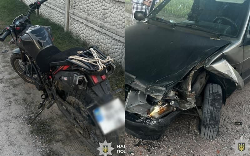 У селі на Житомирщині 13-річний мотоцикліст зіштовхнувся ВАЗ: постраждав водій двоколісника та його юний пасажир
