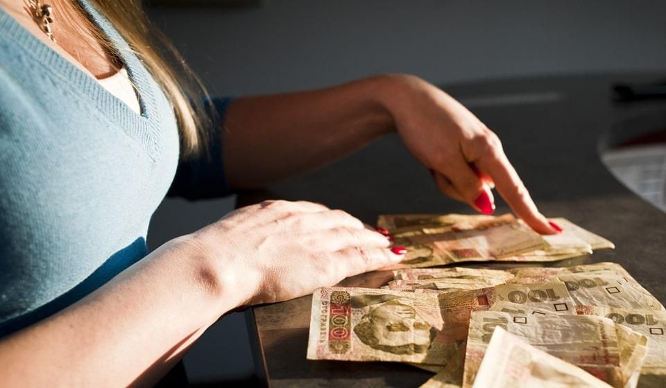 На Житомирщині жінка винесла з квартири співмешканця 35 тис. грн