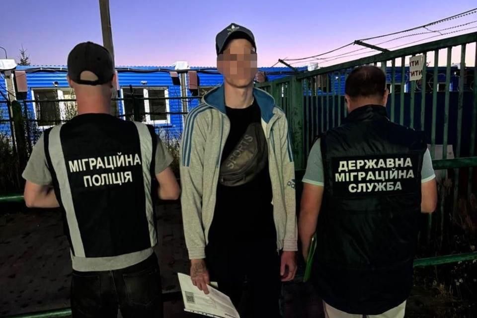 З України видворили латвійця, який «відсидів» у житомирській колонії за контрабанду наркотиків