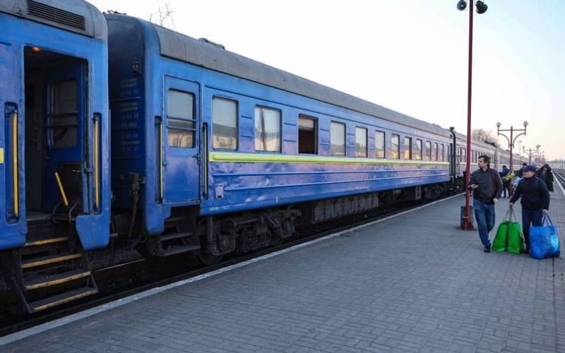 Після нічної атаки рф на Житомирщині затримується низка поїздів