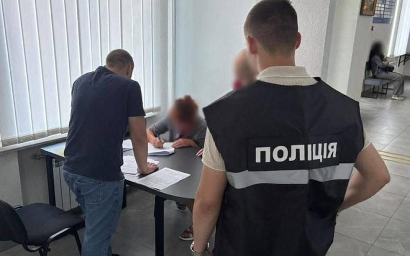 Розтрата 1,3 млн грн: директор навчального закладу на Житомирщині незаконно працевлаштував 5 людей, деякі з них – з Коростенського району