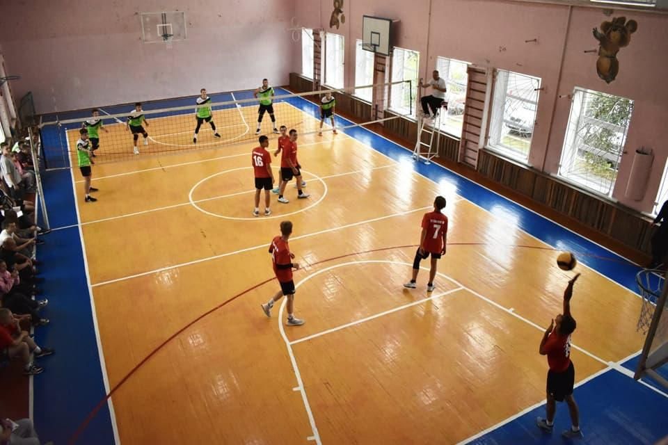У Коростені стартував волейбольний турнір пам’яті десантника Ігоря Тичини