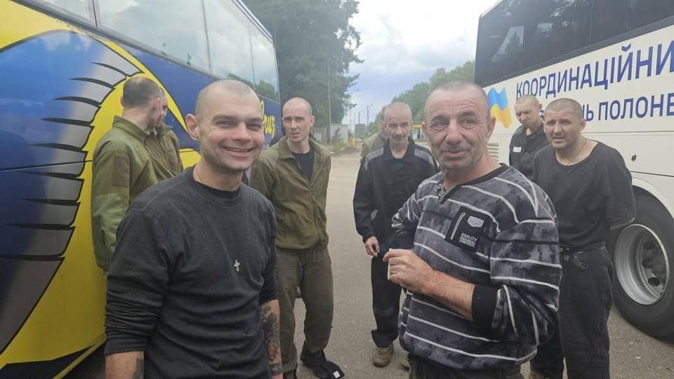 У День Незалежності з полону повернули чотирьох військових з Житомирщини, один з яких – малинчанин