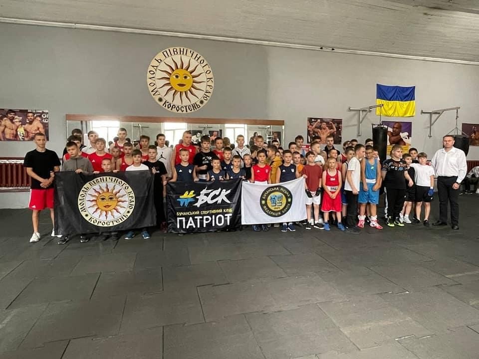 На турнірі з боксу коростенські спортсмени вибороли срібні та золоті медалі