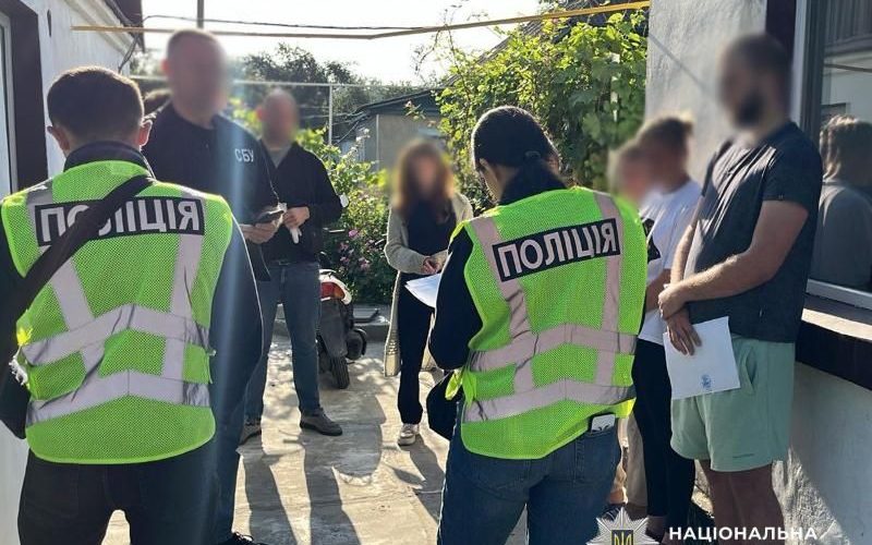 Обіцяв подвоїти суми під час “стрімів” – правоохоронці затримали 20-річного жителя Коростенщини за шахрайство