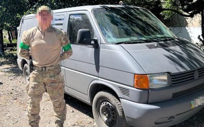 На фронт для земляка Олевська громада передала автомобіль