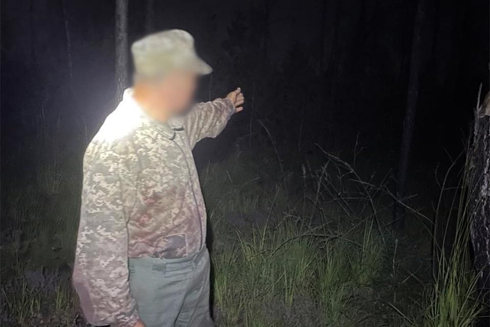 На Олевщині під час полювання мисливець застрелив знайомого: думав, поцілив у дику тварину