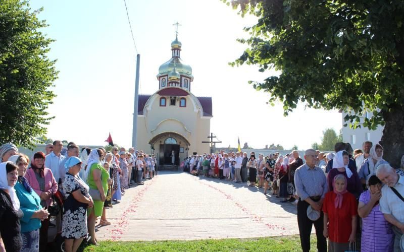 В Овручі вперше відбулося богослужіння в новозбудованому храмі