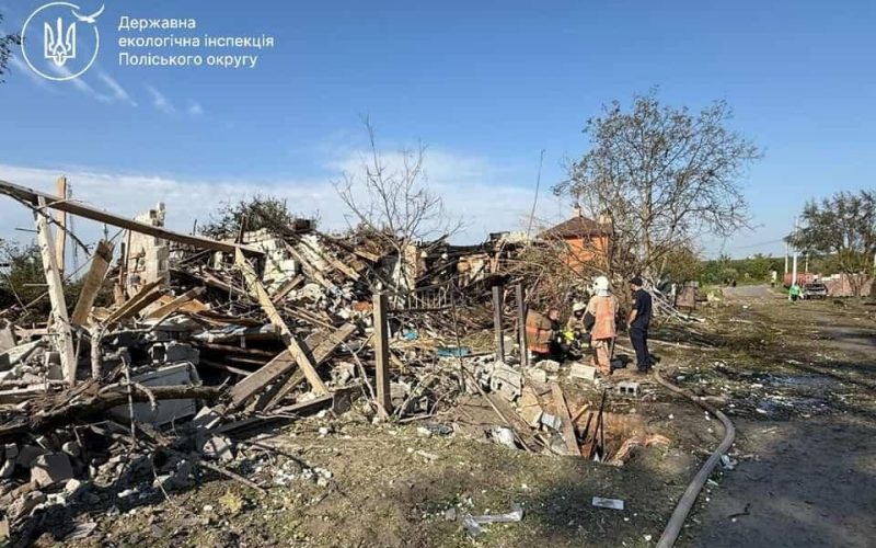 Екологи обраховують збитки навколишньому середовищу в двох районах Житомирщини після атаки росіян
