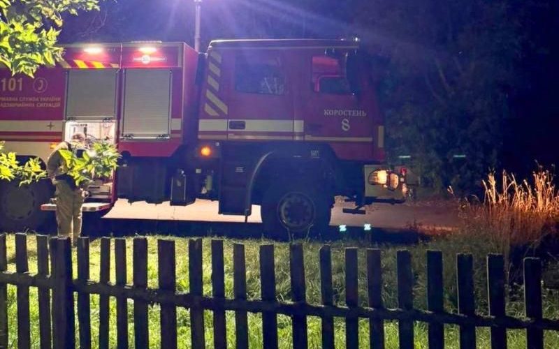 У селі Коростенського району під час ліквідації пожежі в будинку рятувальники виявили тіло чоловіка