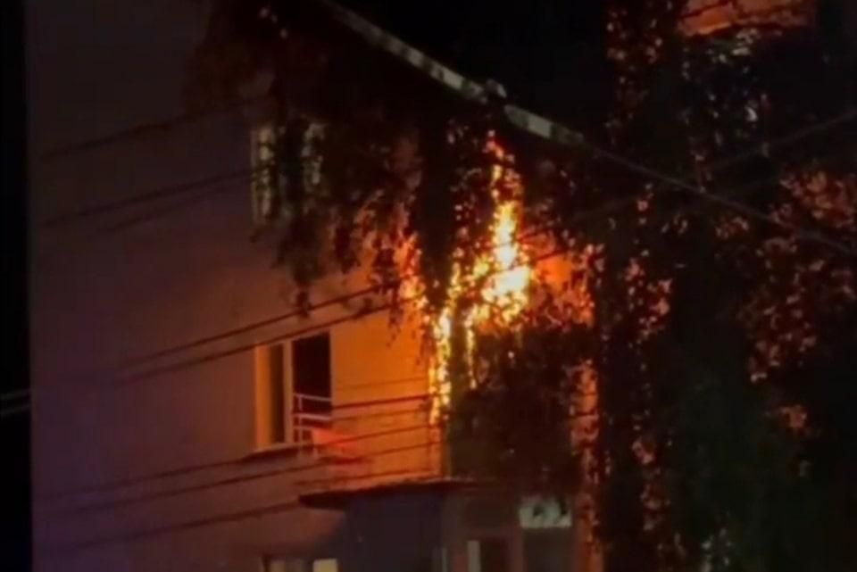 У Житомирі горів гуртожиток медінституту: евакуювали близько 400 осіб