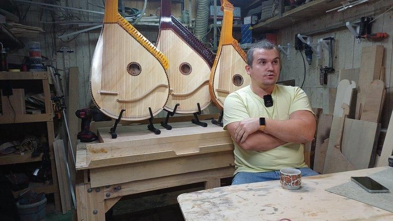 Майстер бандур з Малина розповів про виготовлення інструменту