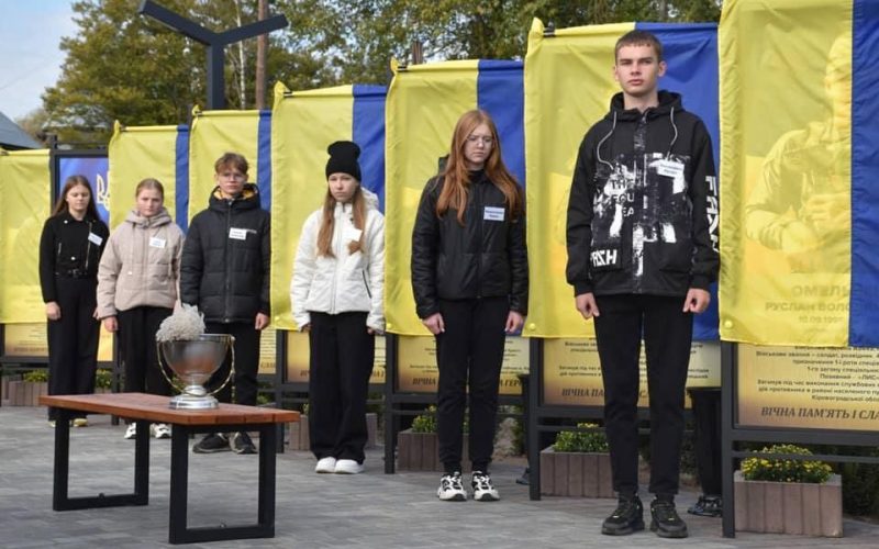 У селі на Олевщині відкрили Алею Слави Героїв