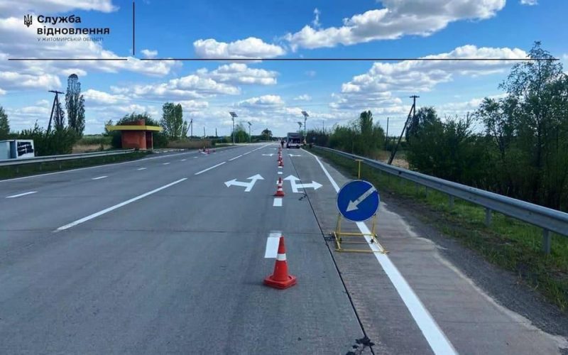 Шляховики та патрульні перевіряють стан залізничних переїздів і доріг в Житомирській області