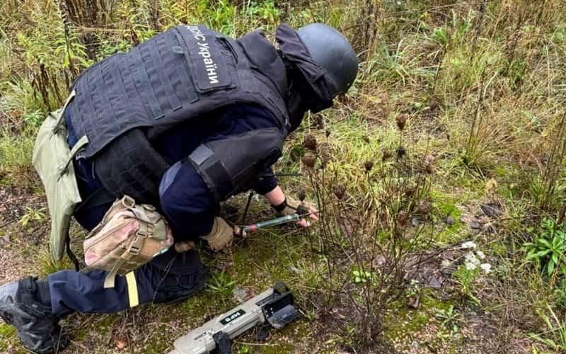 Поблизу одного з сіл Лугинської громади сапери знешкодили артснаряд