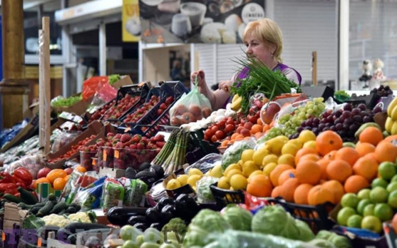 Минулого місяця на ринках Житомирщини здешевшали овочі та фрукти