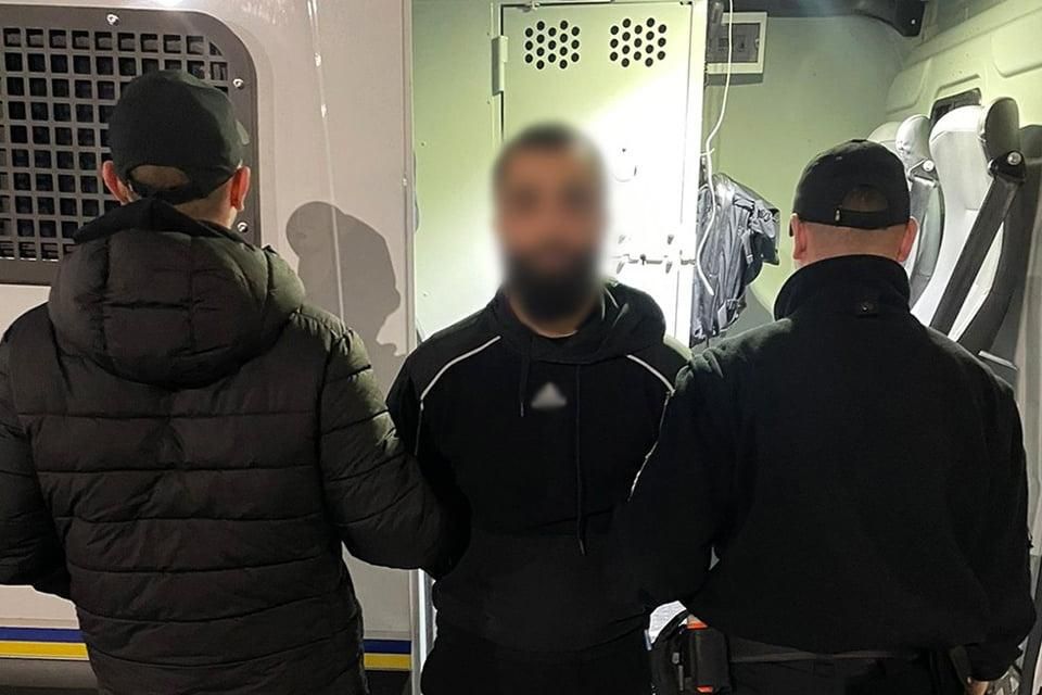 У Німеччині затримали та екстрадували до України чоловіка, який після нападу на інкасаторів у Житомирській області переховувався за кордоном