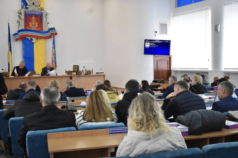 У Коростені під час сесії міськради представили нову депутатку та ухвалили Програму розвитку велосипедної інфраструктури у місті