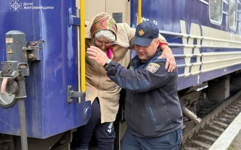 До Житомирської області знову прибув евакуаційний потяг