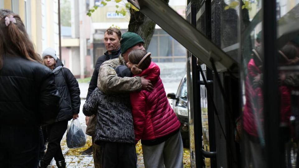 Діти з Коростенщини, які постраждали внаслідок збройної агресії рф, поїхали на відпочинок в “Артек”