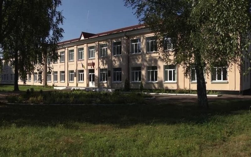 Будівництво укриття ліцею №8 у Коростені призупинили: підрядник не отримав гроші за роботу