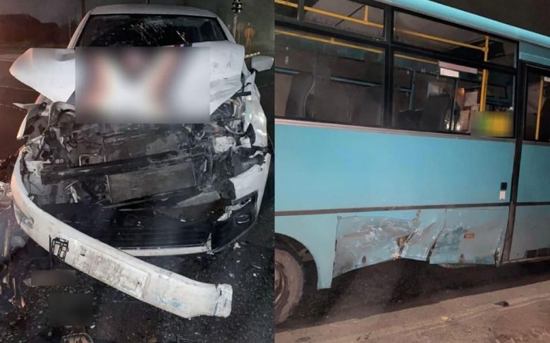 На автодорозі в Коростенському районі Citroen зіштовхнувся з автобусом: 21-річного водія легковика госпіталізували