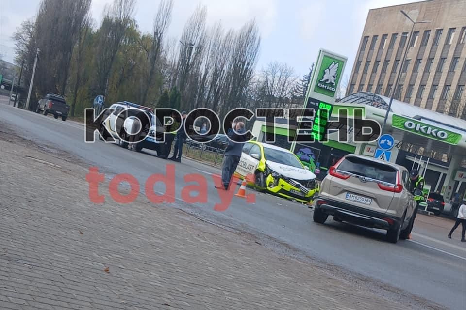 На Кемського в Коростені зіштовхнулися дві автівки
