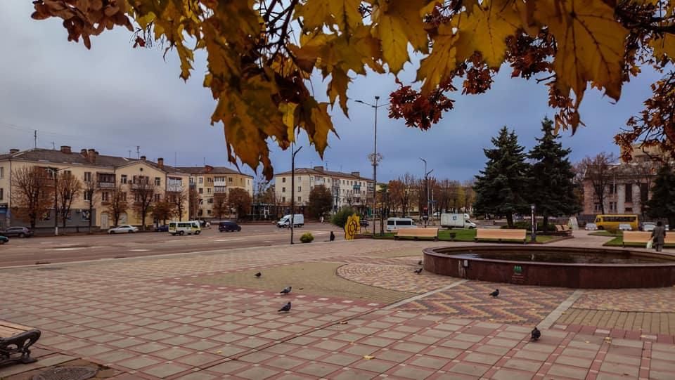 Хмарно та з невеликим дощем – синоптики про погоду у Коростені на вихідні