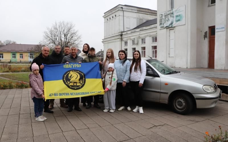 Працівникам культури Олевської громади вдалося зібрати понад 70 тис. грн на придбання автівки для військових