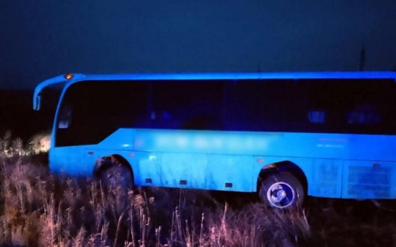 Постраждали четверо людей, серед них — двоє дітей: на Житомирщині не розминулися легковик та автобус