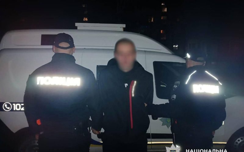 Вбив двох жінок на вулиці в Житомирі: правоохоронці затримали 22-річного чоловіка