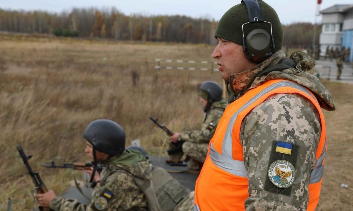 Чи дійсно курсантів військового інституту покарали за шикування без форми: що відомо про ситуацію