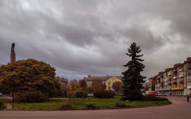 Хмарно, час від часу дощитиме та приморозить вночі – погода в Коростені на робочий тиждень